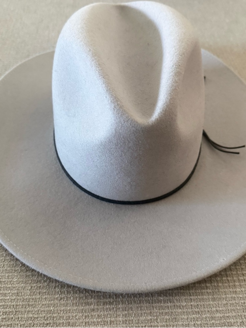 Wander the hat company Men's Classic Wide-Brim wool  Fedora Hat - Light Gray M